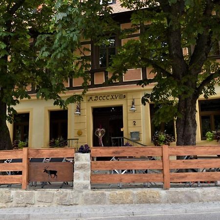 Gasthof Pension Zum Goldenen Hirschen Burgbernheim Εξωτερικό φωτογραφία