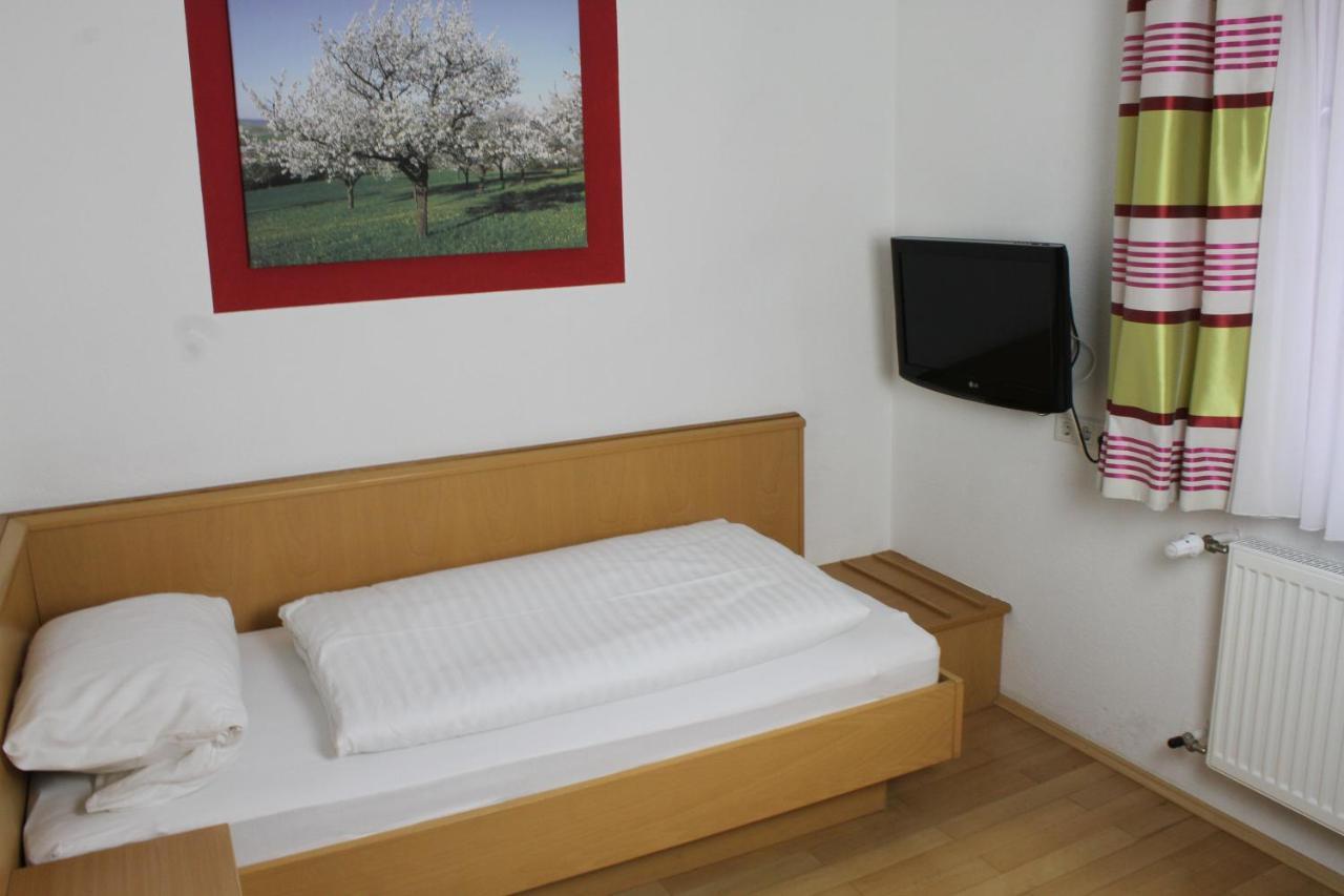 Gasthof Pension Zum Goldenen Hirschen Burgbernheim Εξωτερικό φωτογραφία